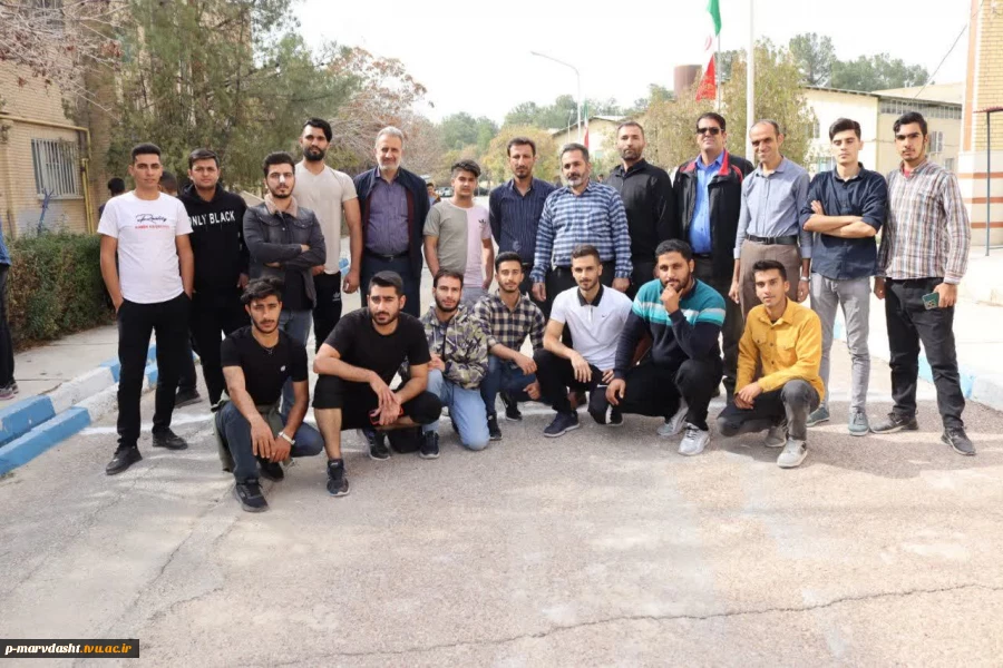 مسابقات ورزشی جام نشاط به مناسبت بزرگداشت روز دانشجو در آموزشکده فنی و حرفه ای مرودشت 4